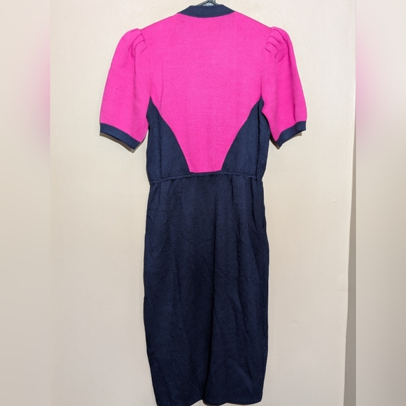St. John By Marie Gray Vintage Knit Dress With Pockets, Size:6, Color:Blue&Pink - Picture 7 of 8